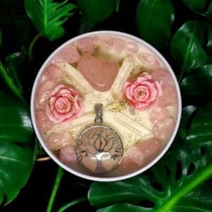 Pure Heart Candle with Rose Quartz & Clear Quartz - Intention: Self Love - Image 3