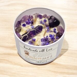 Crystal Intuition Candle with Amethyst & Clear Quartz - Intuition - Image 3